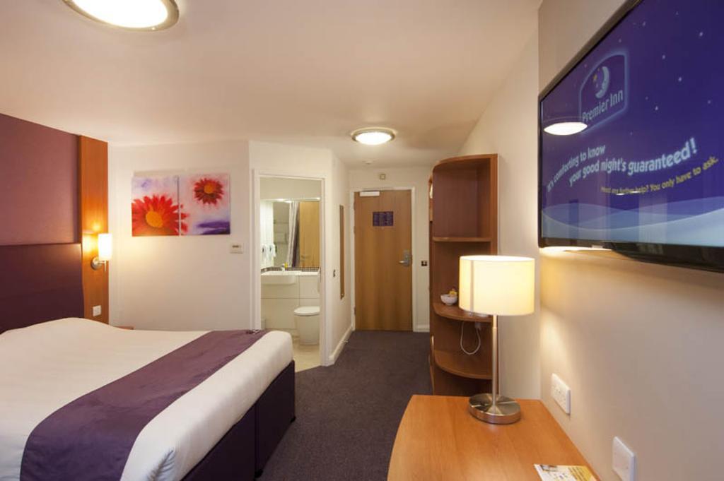 Crewe Hall Hotel & Spa - Cheshire מראה חיצוני תמונה