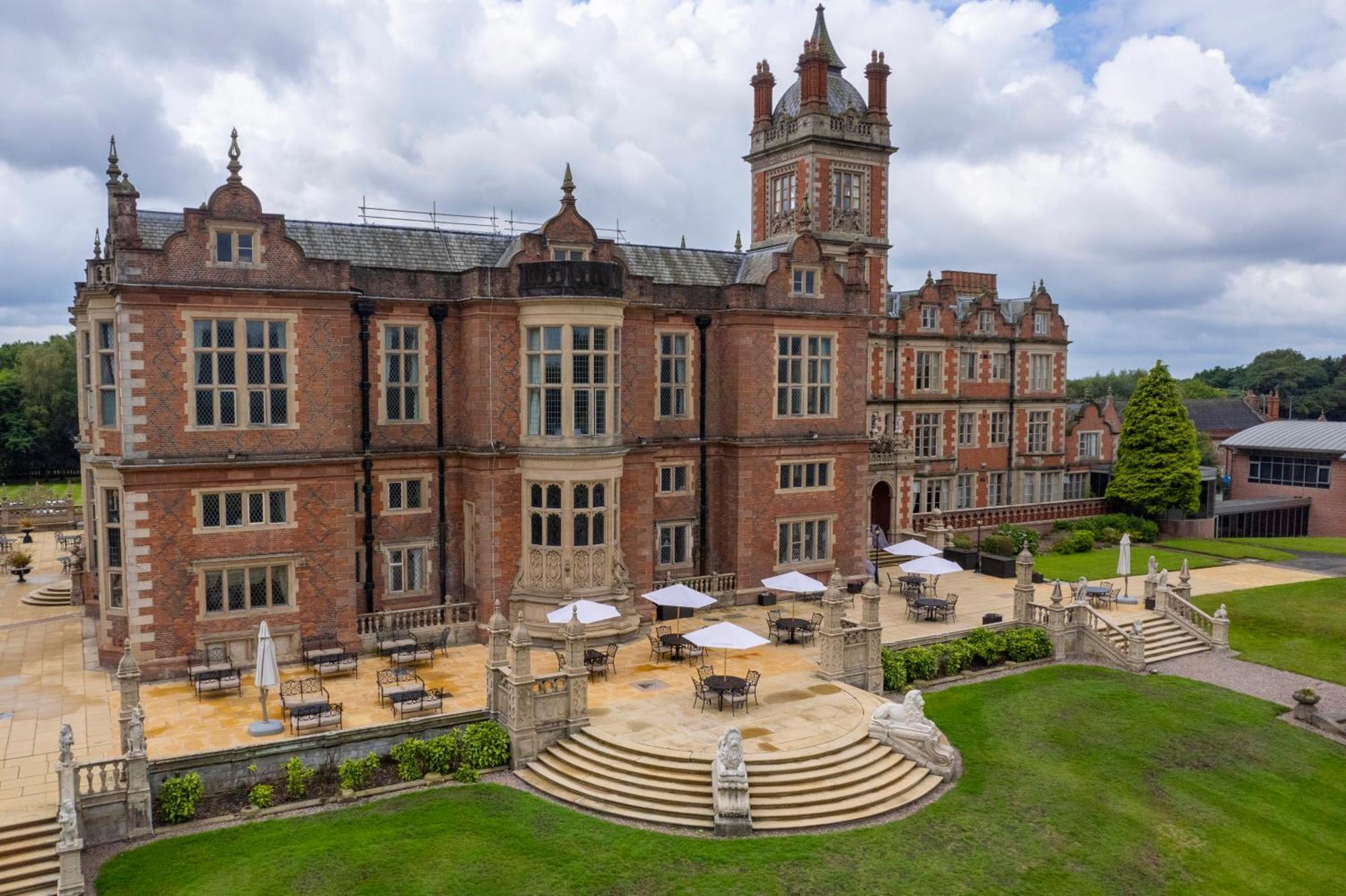 Crewe Hall Hotel & Spa - Cheshire מראה חיצוני תמונה