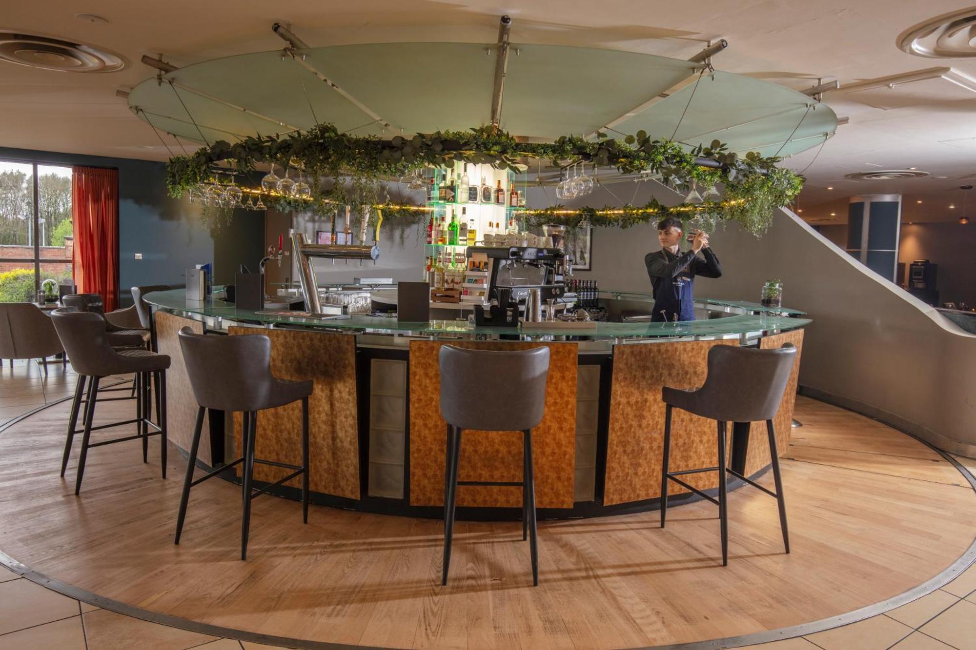 Crewe Hall Hotel & Spa - Cheshire מראה חיצוני תמונה