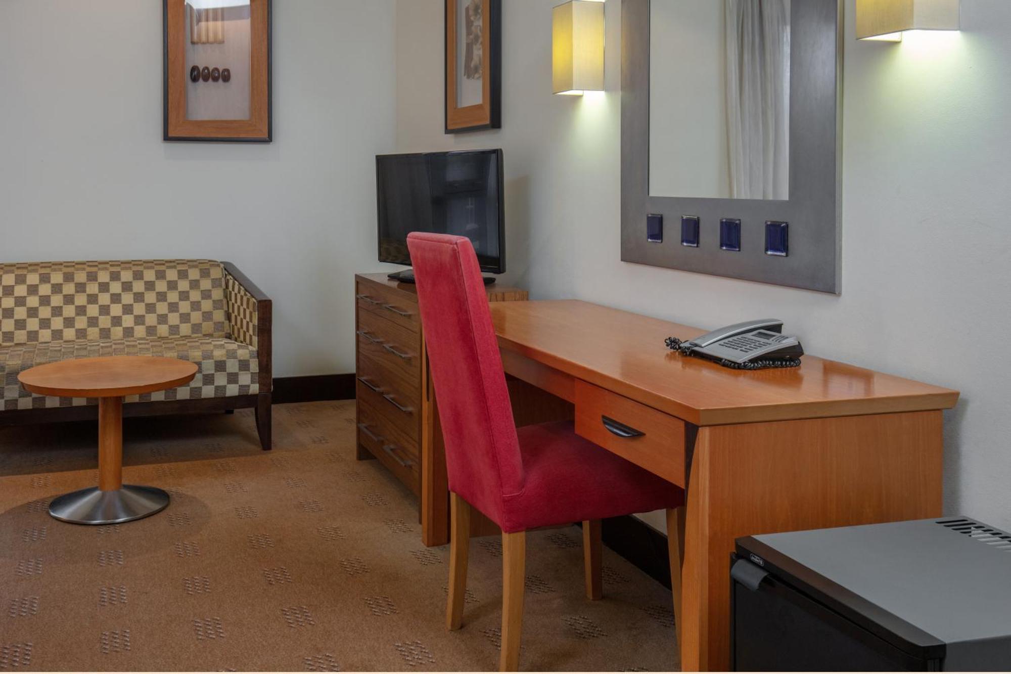 Crewe Hall Hotel & Spa - Cheshire חדר תמונה